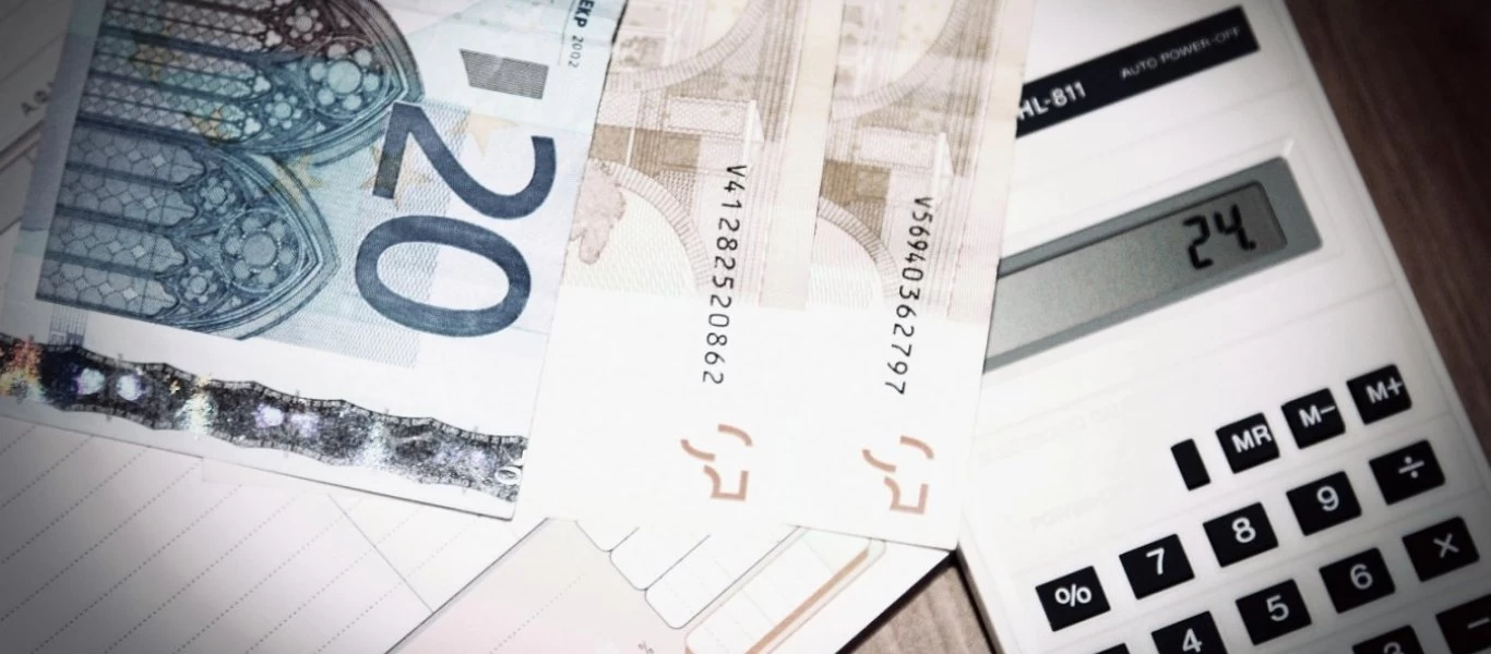 ΑΑΔΕ: Εκπνέει η προθεσμία για την υποβολή των φορολογικών δηλώσεων - Στα 949 ευρώ ο μέσος φόρος